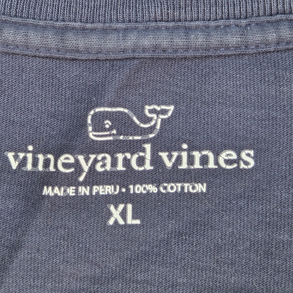 Vineyard Vines Long Sleeve T-Shirt Mens XL Patriotic American Flag Whale Navy - Picture 2 of 6